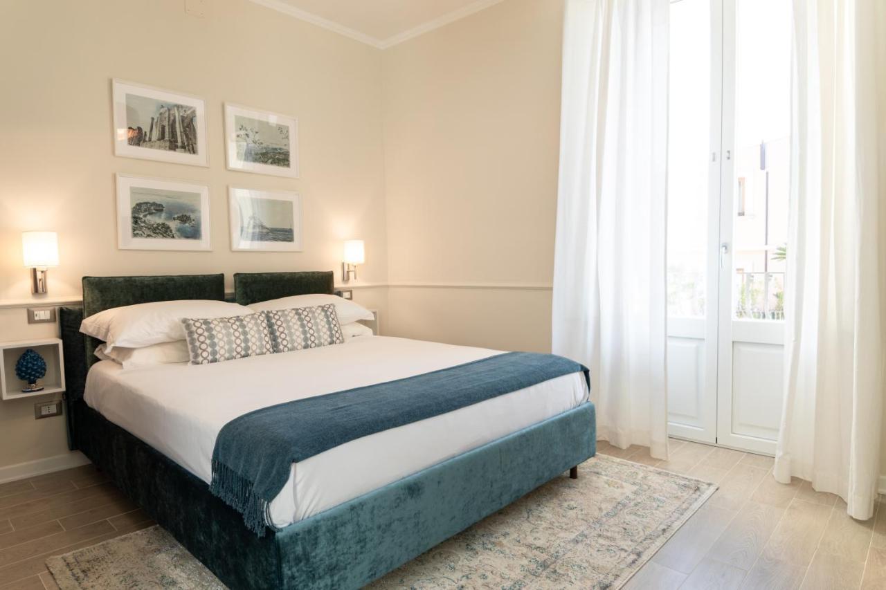 Longo Suites Taormina Exterior photo